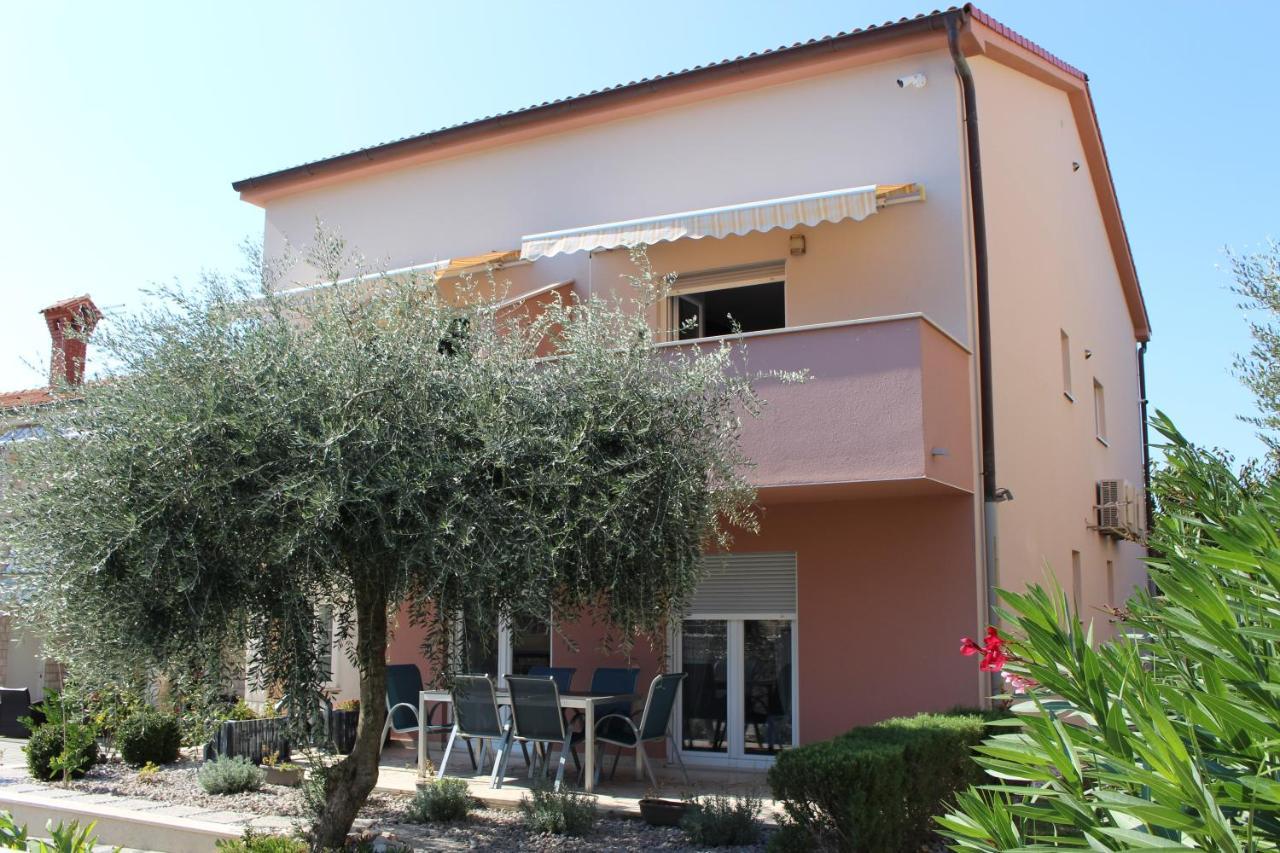 Filipovic Apartmani Medulin Bagian luar foto