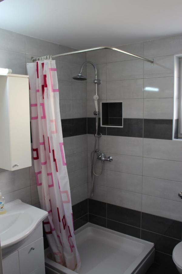 Filipovic Apartmani Medulin Bagian luar foto