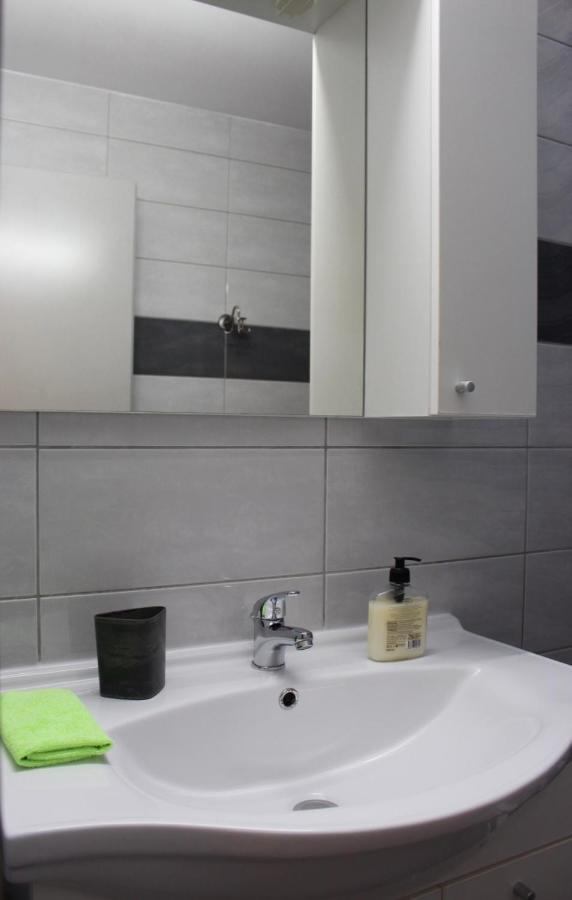 Filipovic Apartmani Medulin Bagian luar foto